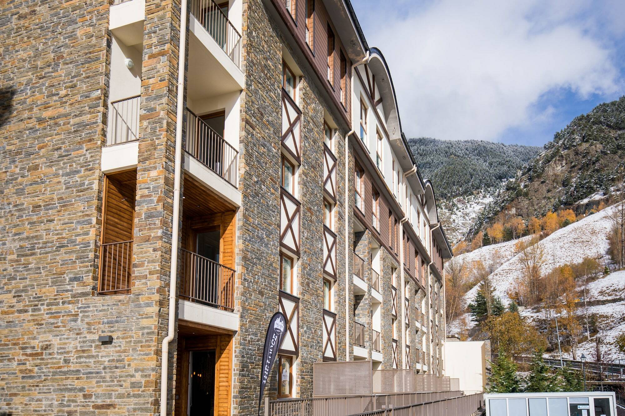 The Lodge At Ribasol 아린잘 외부 사진